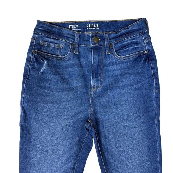 a.n.a High Rise Flare Distressed Jeans Size 4 Tall Dark Denim - Picture 6 of 9